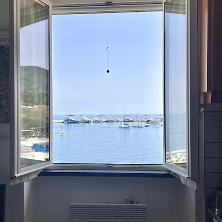 La Nicolina